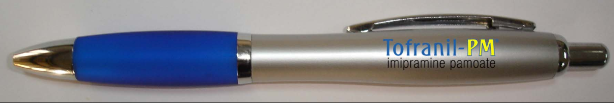 Of a pen with a blue body and a silver body. The pen has a metal clip on the top and a gold-colored tip. On the body of the pen there is a text that reads "Tofranil-PM" in yellow letters. The text also mentions that the pen is an impregnable penmate. The background is white.